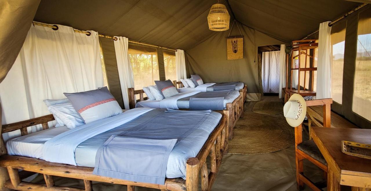 ホテル Zawadi Camp セレンゲティ エクステリア 写真