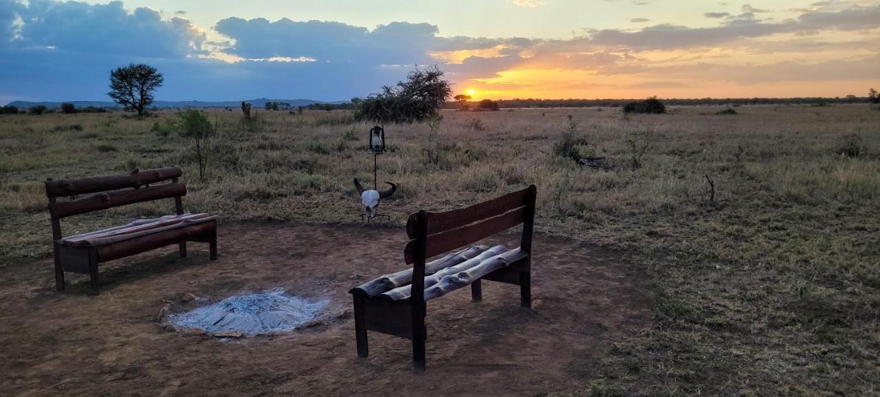 ホテル Zawadi Camp セレンゲティ エクステリア 写真