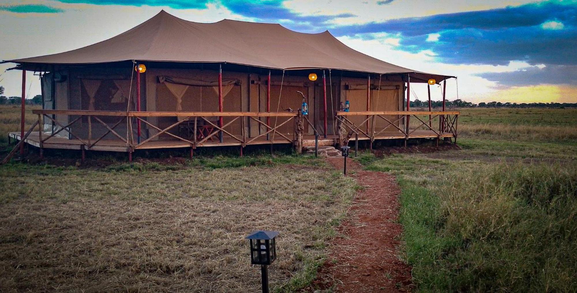 ホテル Zawadi Camp セレンゲティ エクステリア 写真